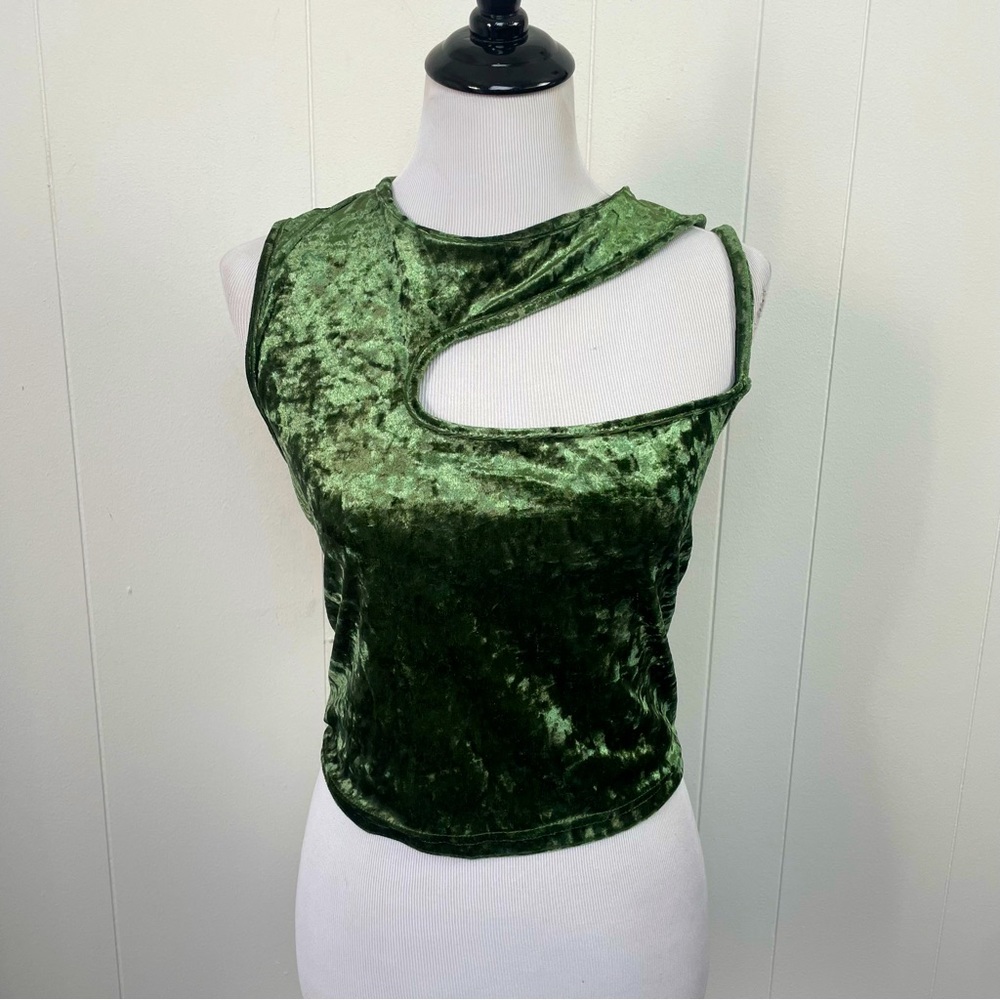 NWT Cider Crushed Velvet Asymmetrical Cut Out Neckline Cropped Cami Tank Top 3X